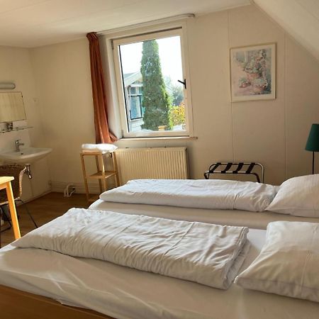 Hotel De Oude Molen フロースベーク エクステリア 写真